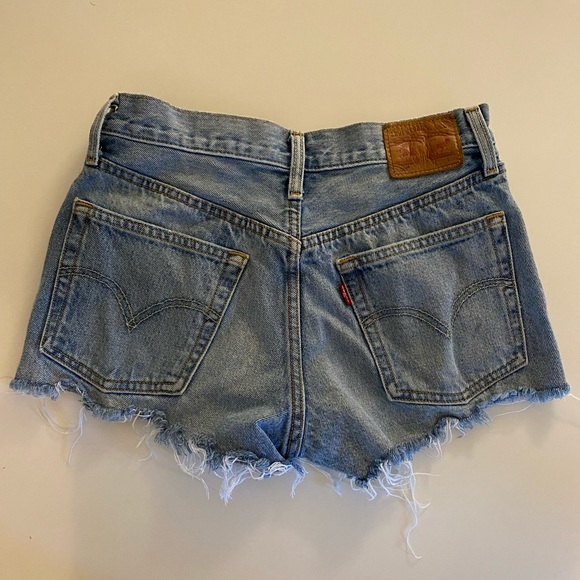 Levi’s 501 cut off button fly denim shorts size 25 - Picture 4 of 4